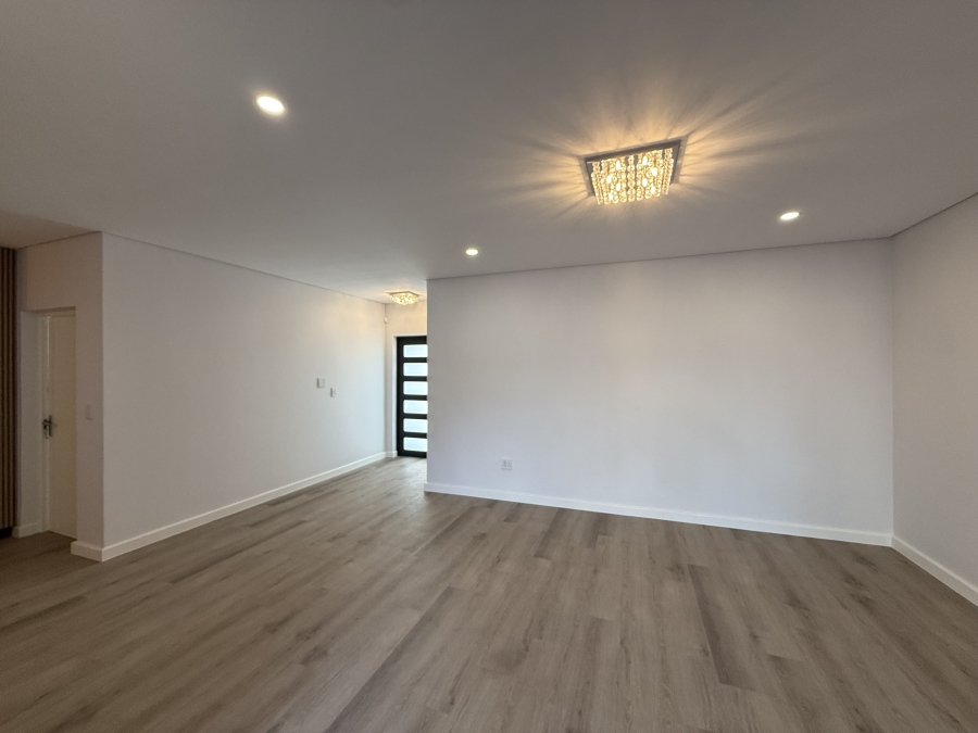 4 Bedroom Property for Sale in Sandown Western Cape